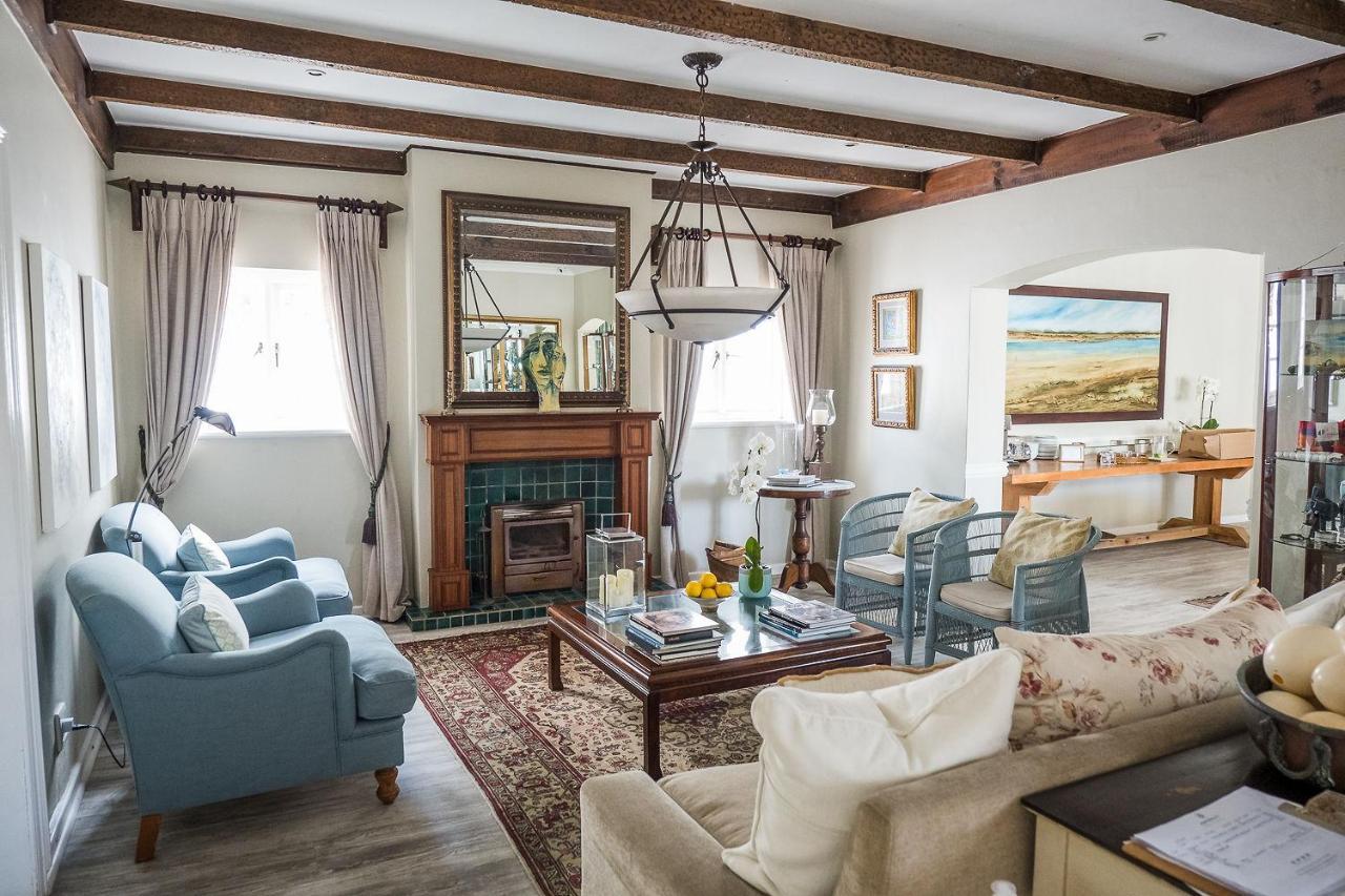 Admiralty Beach House Порт-Элизабет Экстерьер фото