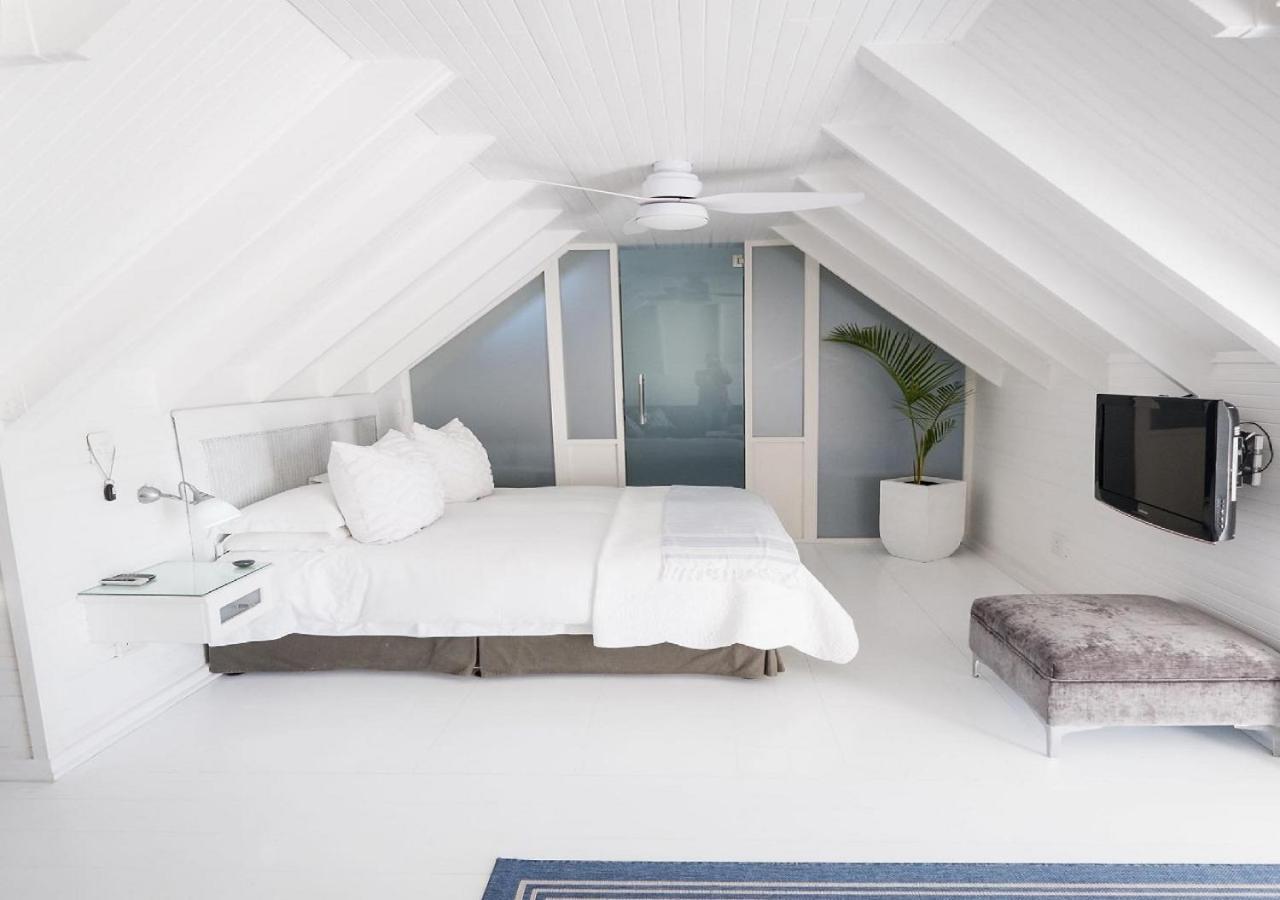 Admiralty Beach House Порт-Элизабет Экстерьер фото