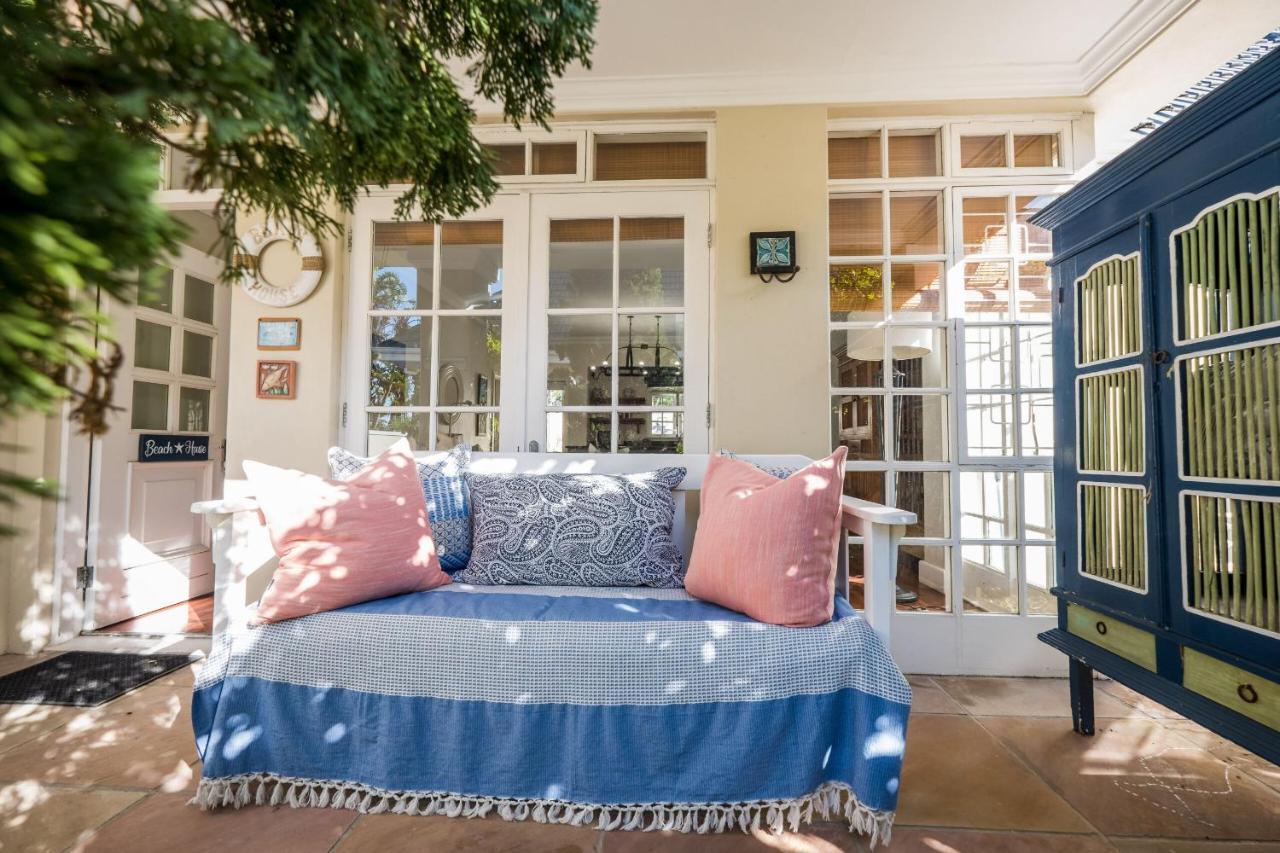 Admiralty Beach House Порт-Элизабет Экстерьер фото