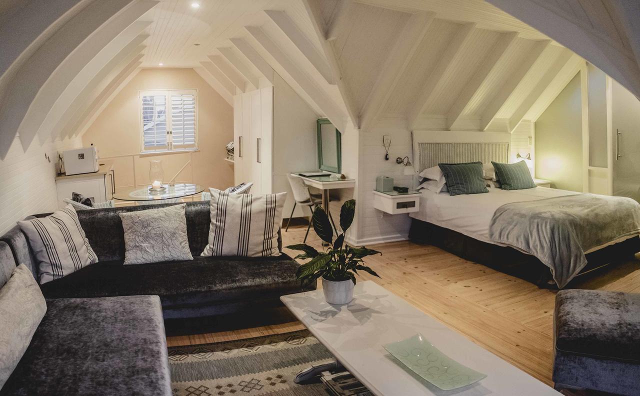 Admiralty Beach House Порт-Элизабет Экстерьер фото