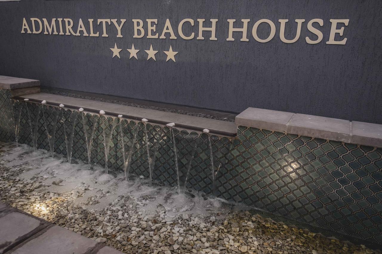 Admiralty Beach House Порт-Элизабет Экстерьер фото